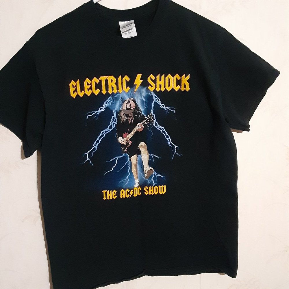 Gildan AC/DC Electric Shock Women's SS T Shirt in Size M